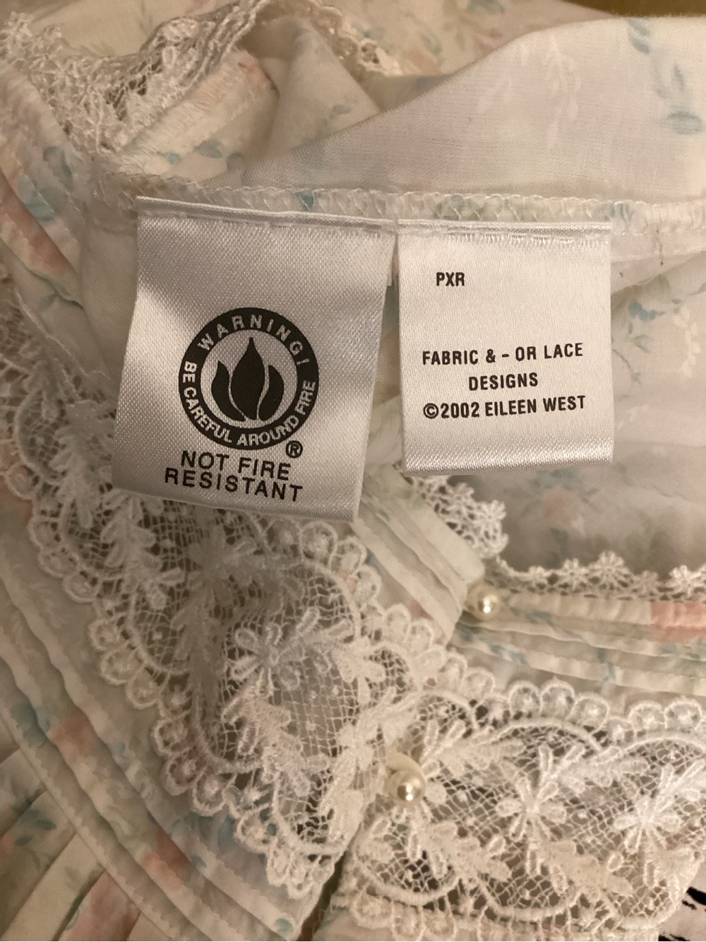 Vintage 2002 Eileen West Floral Lace Pearl Button Cotton Nightgown Large - Picture 15 of 16